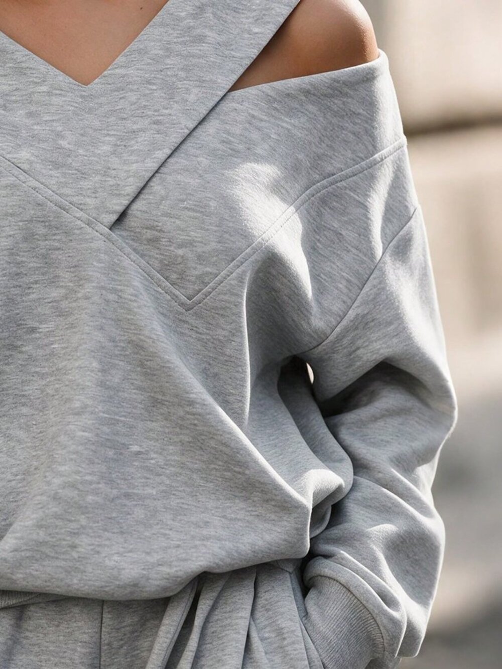 Light Grey Casual Women's Cut Out Drop Shoulder Pullovers - Picture 3 of 5